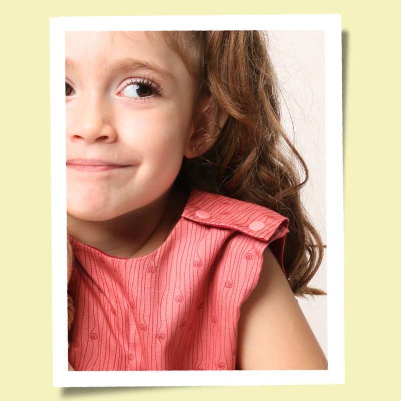 Vestido Infantil Trapézio Coral Delicado - Imagem 6